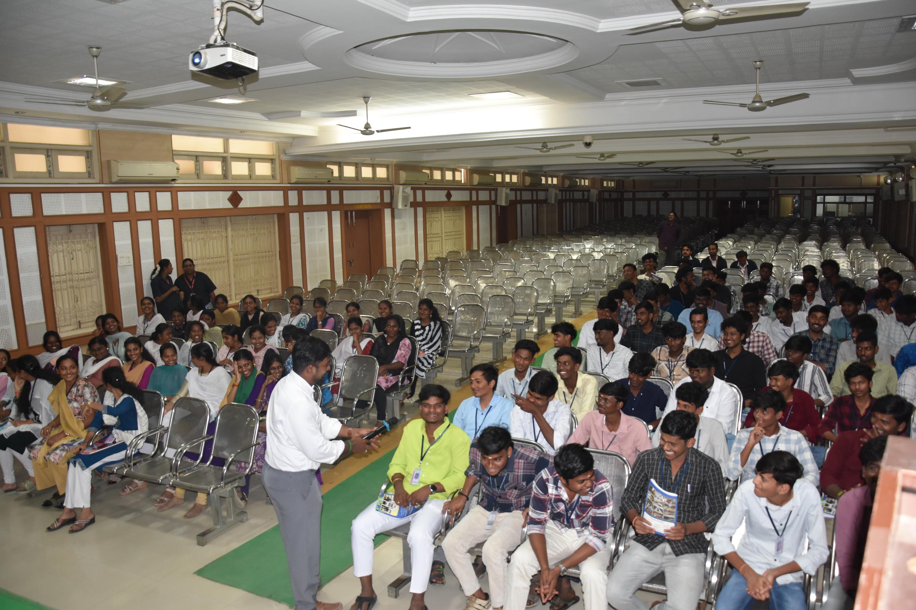 GLOBAL CAREERS WITH COMMERCE PROFESSIONAL PATHWAYS