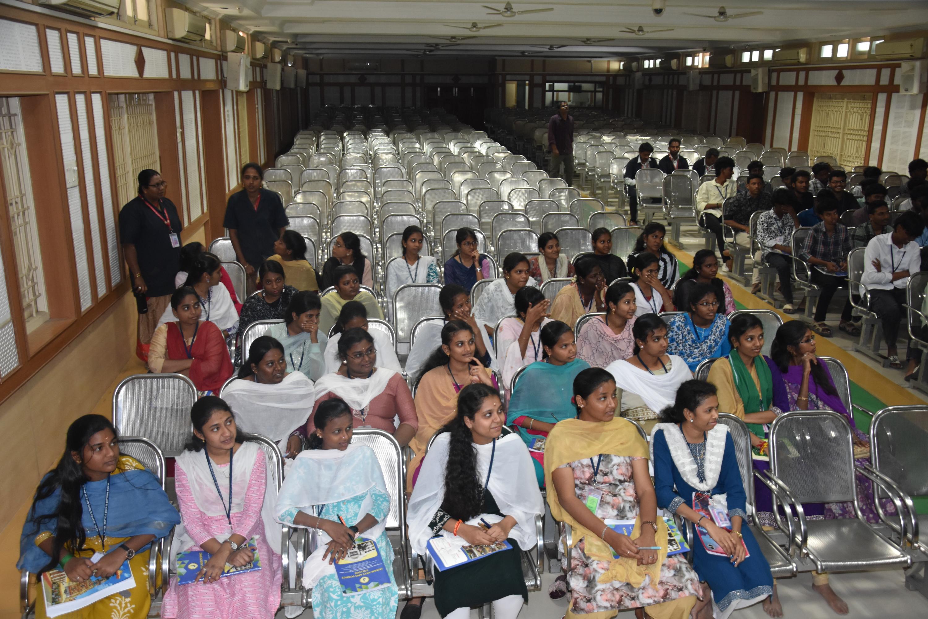 GLOBAL CAREERS WITH COMMERCE PROFESSIONAL PATHWAYS